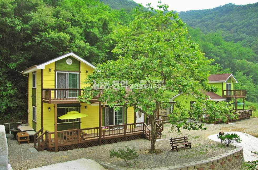 충남 천안서북구 성거읍 천흥리 계곡접한 멋진 전원주택 힐링 그자체~~ 매매 매물번호 10126 사진 1