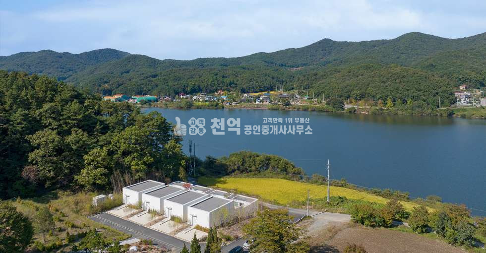충남 아산시 송악면 송악저수지 뷰가 너무 아름다운 핫플 풀빌라 매매 매물번호 10175 사진 1